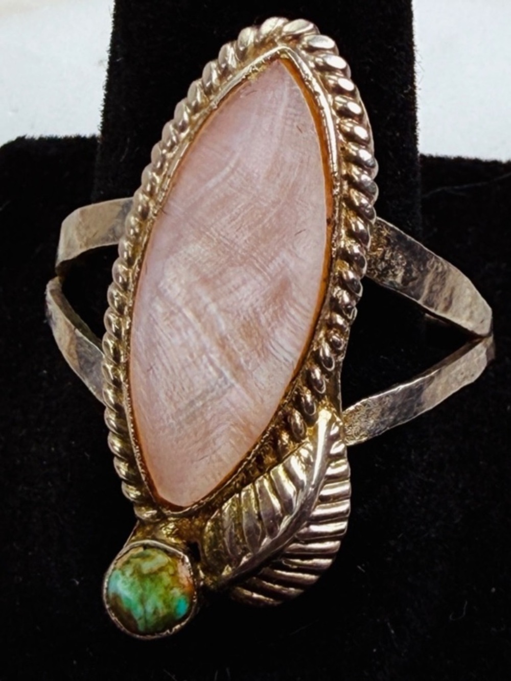 Vintage aged, Silvertone Bohemian chic mother-of-pearl size 10 ring
